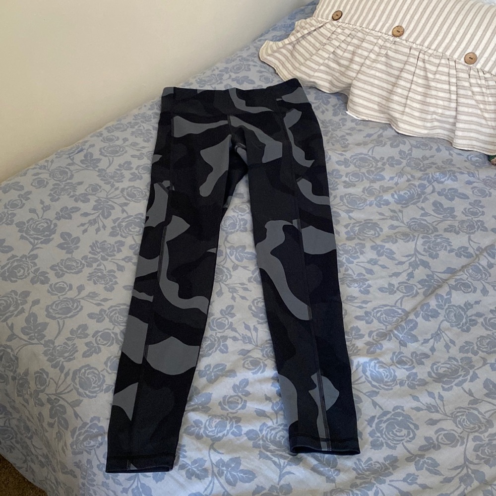 Women’s Under Armour Camo Leggings